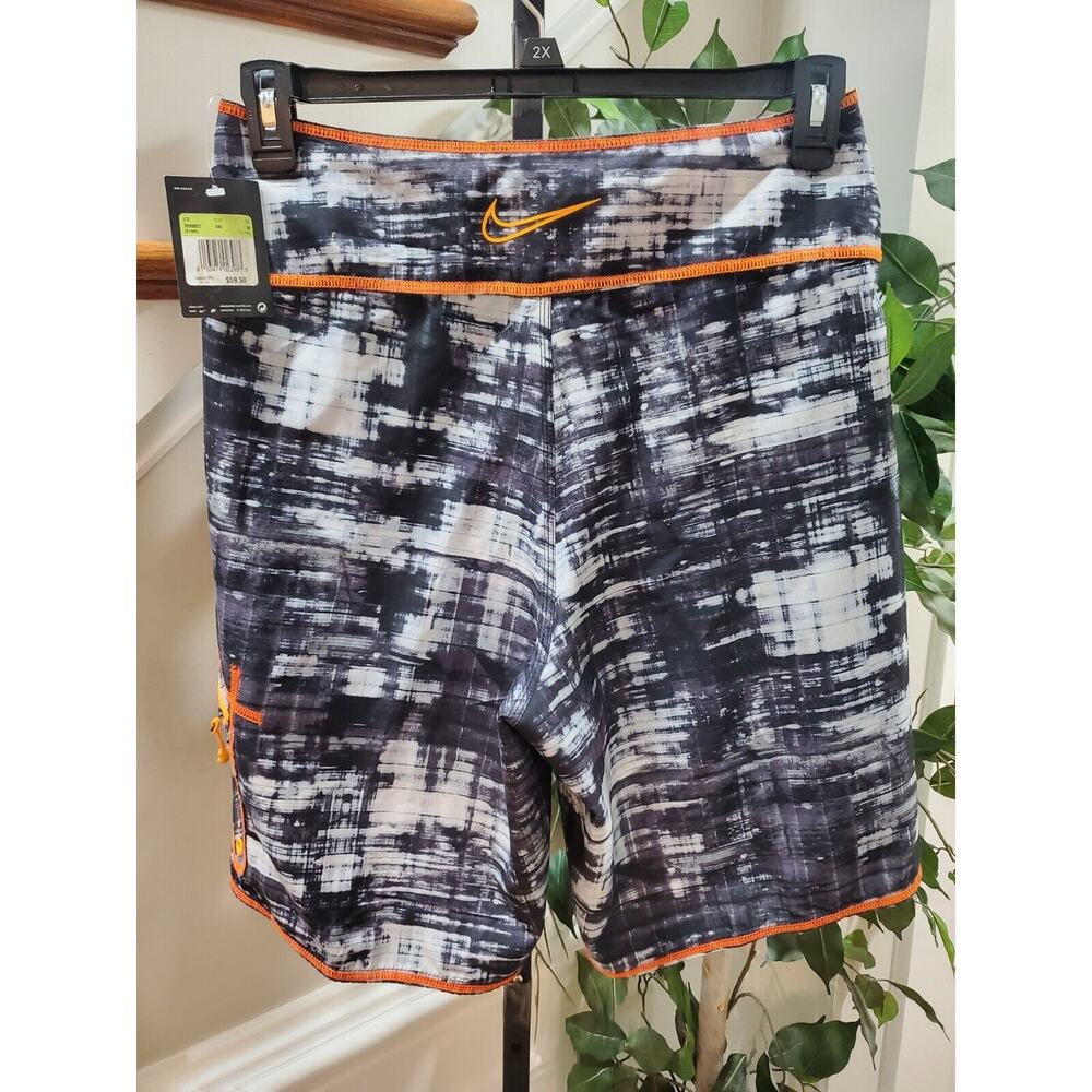 Nike Men's Gray & White Polyester Pull On Swim Trunk Logo Print Shorts Size 30 - Picture 4 of 11